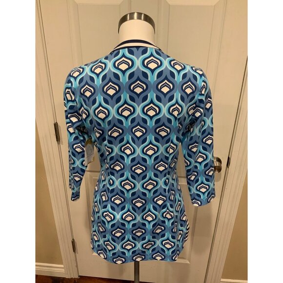 J. McLaughlin Blue & White Printed Pop-over Shirt, Size Small - Picture 6 of 7